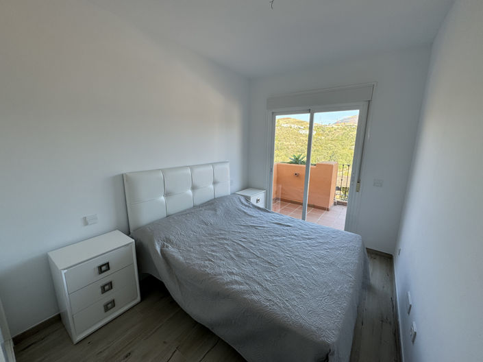 Image No.16-3 Bed Townhouse for sale