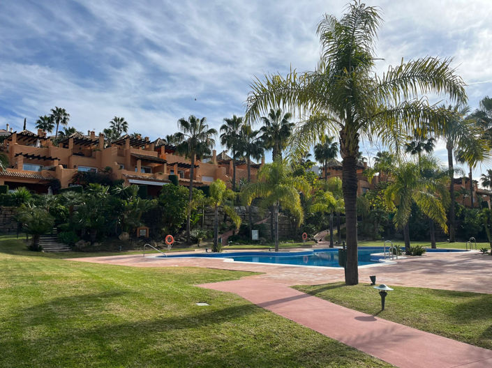 Image No.28-3 Bed Townhouse for sale