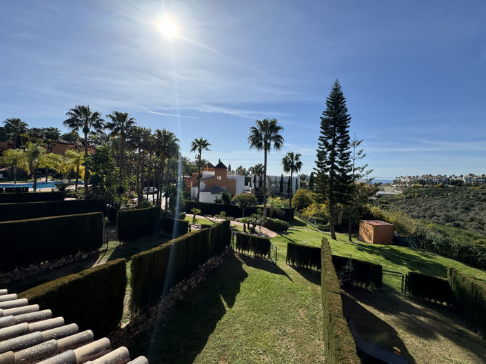 Image No.29-3 Bed Townhouse for sale