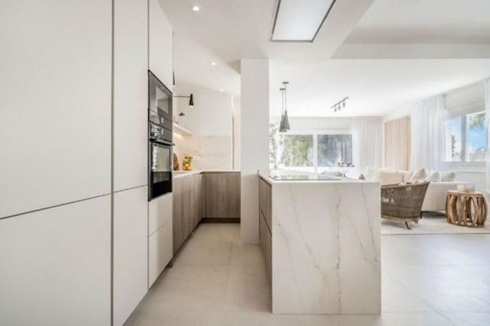 Image No.10-3 Bed Apartment for sale