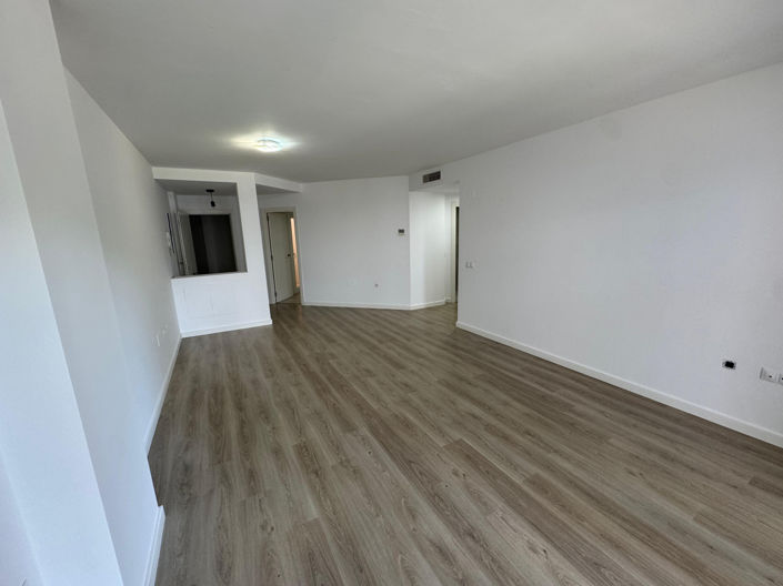 Image No.23-2 Bed Apartment for sale