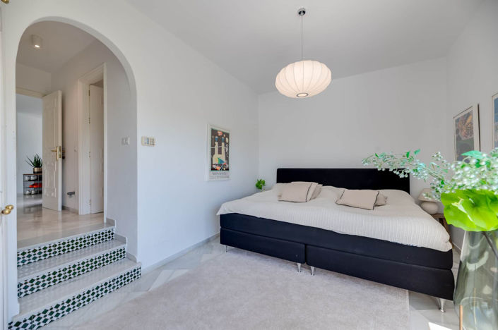 Image No.10-4 Bed Villa for sale