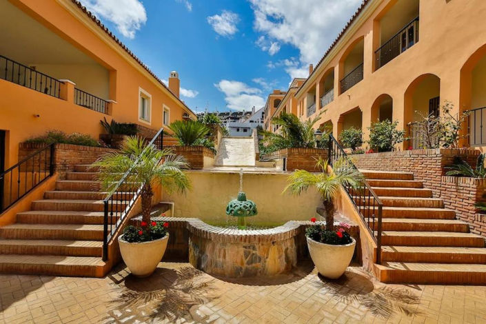Image No.1-2 Bed Apartment for sale