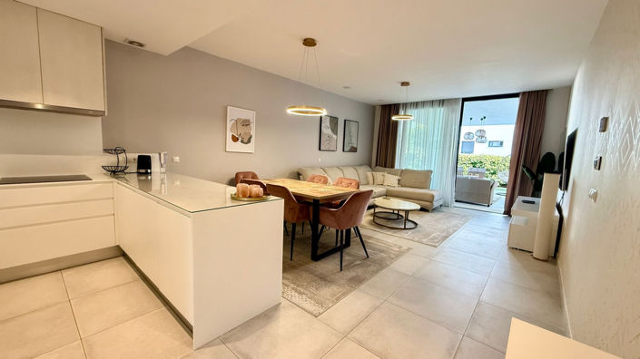 Image No.3-2 Bed Property for sale