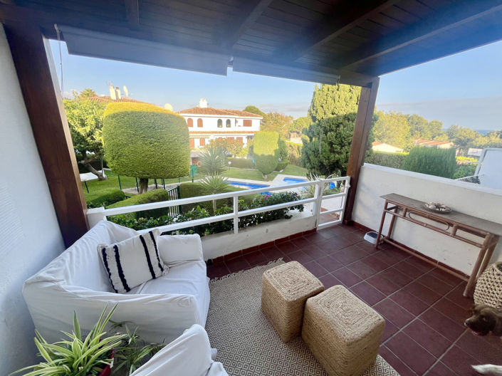 Image No.6-2 Bed Townhouse for sale