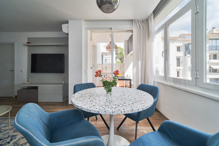 Image No.40-2 Bed Apartment for sale