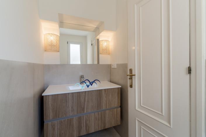 Image No.4-2 Bed Semi-Detached for sale