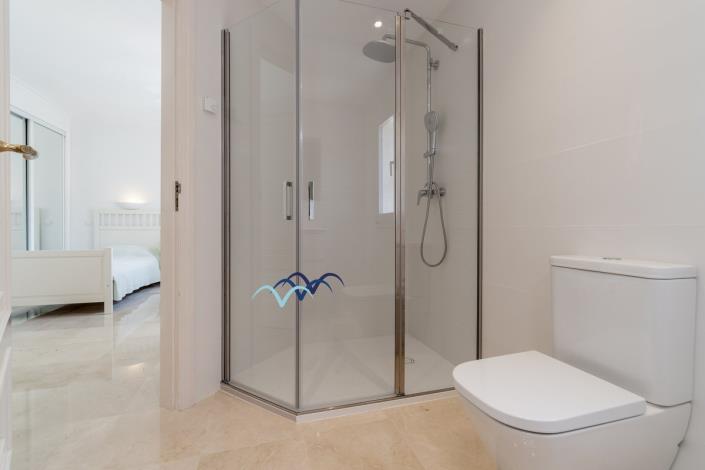 Image No.23-2 Bed Semi-Detached for sale