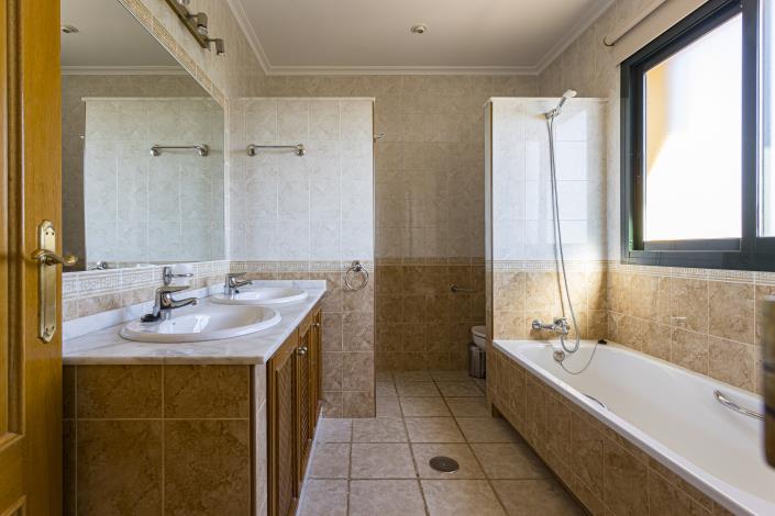 Image No.19-3 Bed Duplex for sale