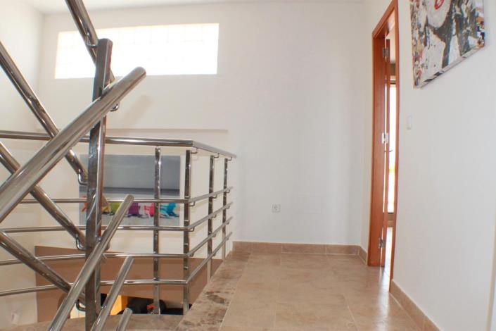 Image No.23-4 Bed Villa / Detached for sale