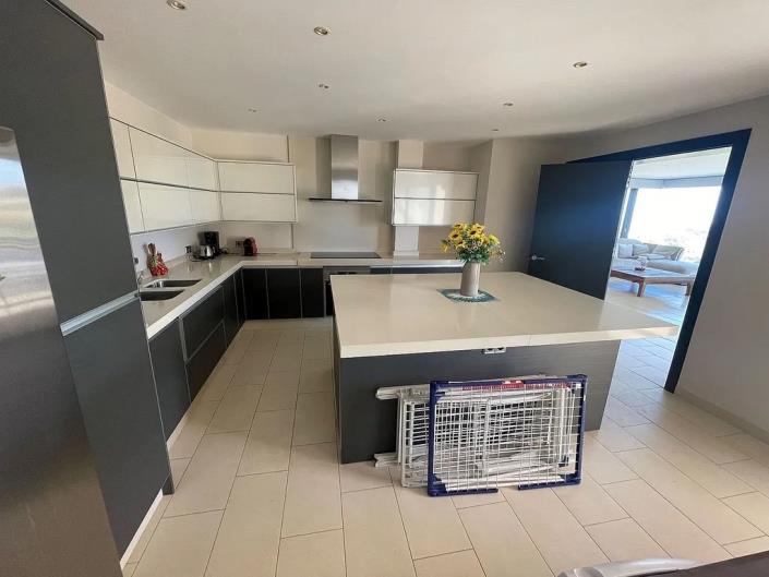 Image No.12-5 Bed Villa / Detached for sale