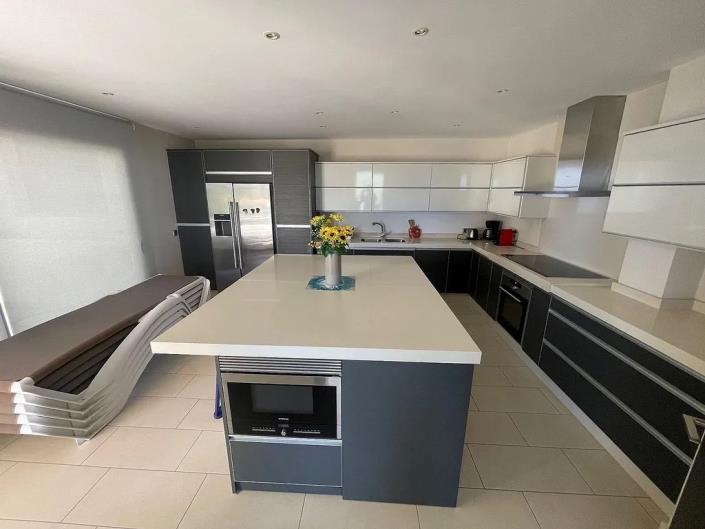 Image No.14-5 Bed Villa / Detached for sale