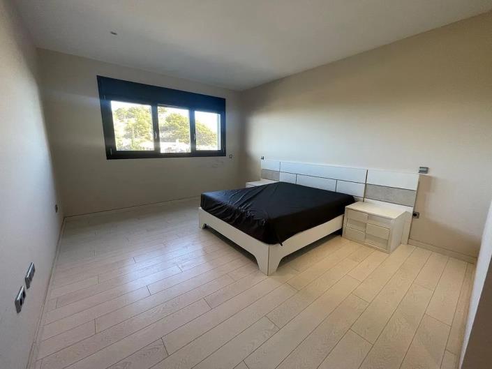 Image No.25-5 Bed Villa / Detached for sale