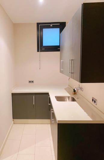 Image No.33-5 Bed Villa / Detached for sale