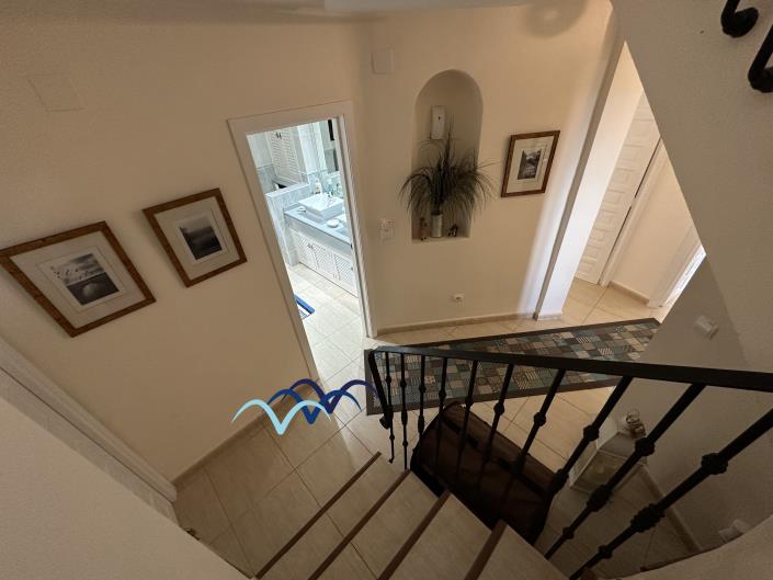 Image No.13-4 Bed Villa / Detached for sale