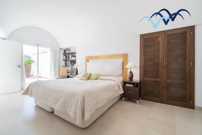 Image No.28-2 Bed Apartment for sale