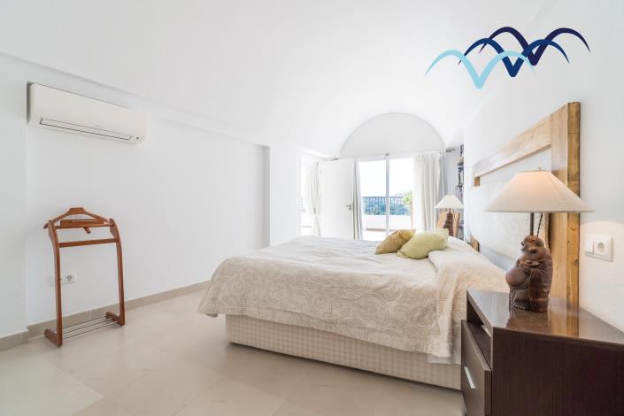 Image No.30-2 Bed Apartment for sale