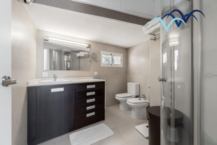 Image No.33-2 Bed Apartment for sale