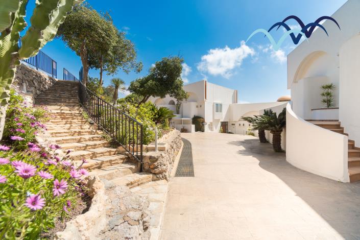 Image No.39-2 Bed Apartment for sale