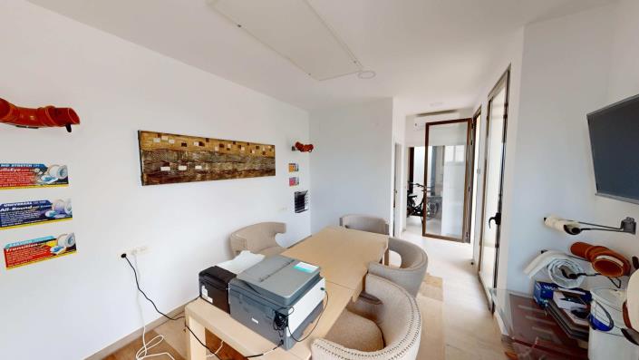 Image No.26-4 Bed Villa / Detached for sale