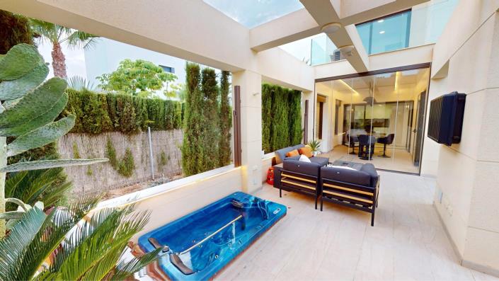 Image No.4-4 Bed Villa / Detached for sale