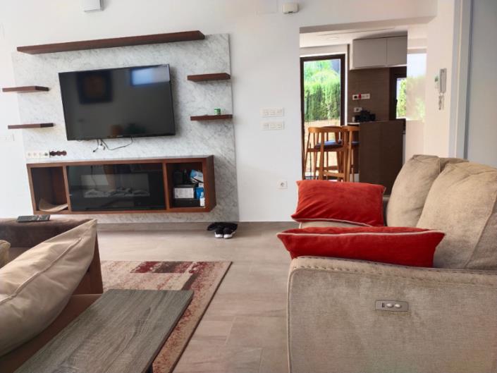 Image No.10-4 Bed Villa / Detached for sale