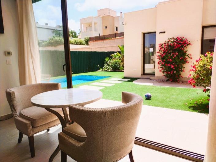 Image No.7-4 Bed Villa / Detached for sale