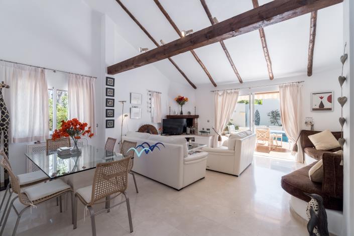 Image No.3-3 Bed Villa / Detached for sale