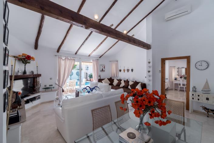 Image No.4-3 Bed Villa / Detached for sale