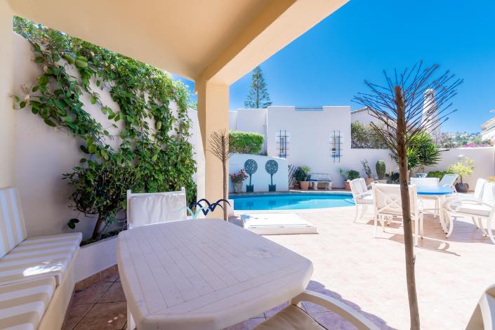 Image No.9-3 Bed Villa / Detached for sale