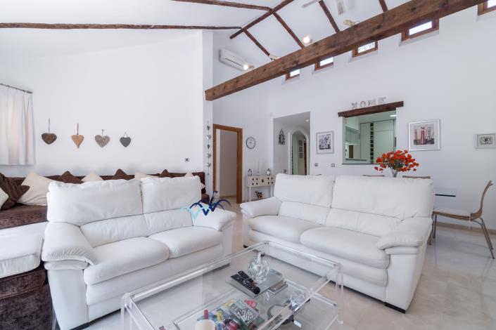 Image No.16-3 Bed Villa / Detached for sale