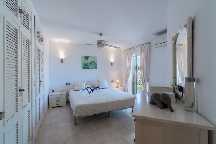 Image No.31-3 Bed Villa / Detached for sale