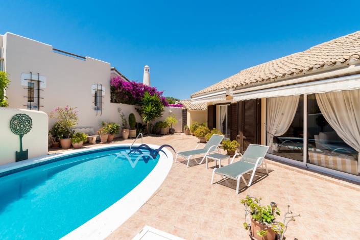 Image No.40-3 Bed Villa / Detached for sale