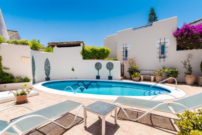 Image No.41-3 Bed Villa / Detached for sale