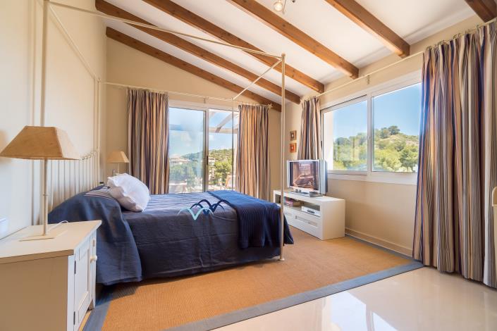 Image No.26-5 Bed Villa / Detached for sale