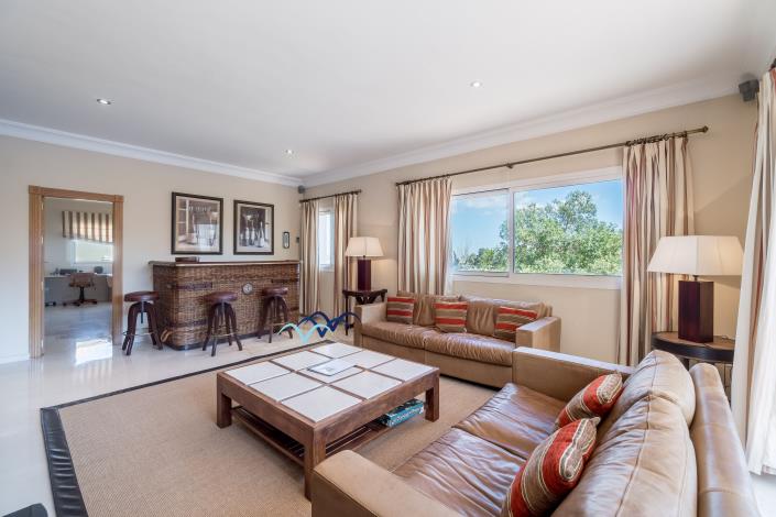 Image No.36-5 Bed Villa / Detached for sale