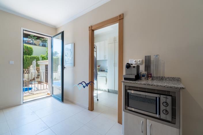 Image No.39-5 Bed Villa / Detached for sale