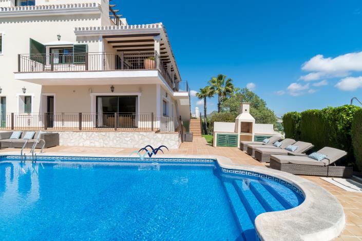 Image No.42-5 Bed Villa / Detached for sale