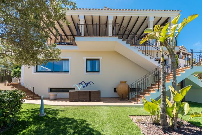 Image No.55-5 Bed Villa / Detached for sale