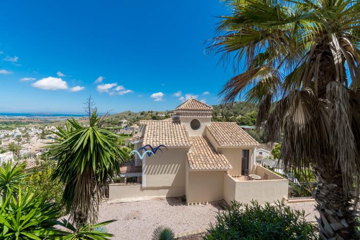 Image No.60-5 Bed Villa / Detached for sale