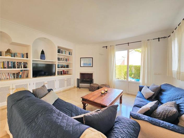 Image No.5-5 Bed Villa / Detached for sale