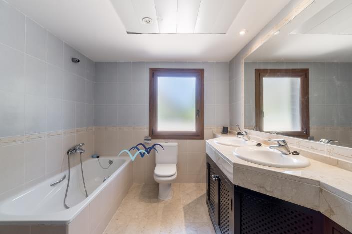 Image No.43-2 Bed Apartment for sale