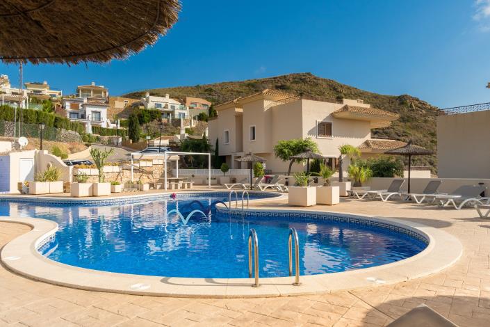 Image No.50-2 Bed Apartment for sale