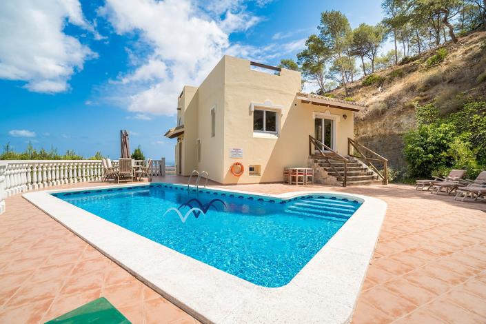 Image No.29-4 Bed Villa / Detached for sale