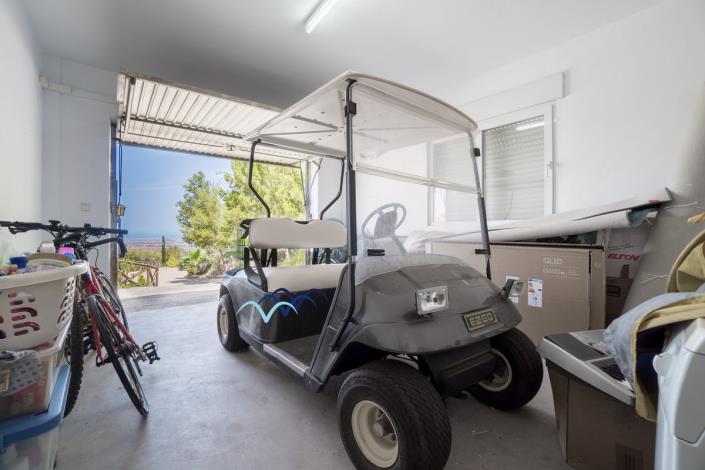 Image No.58-4 Bed Villa / Detached for sale