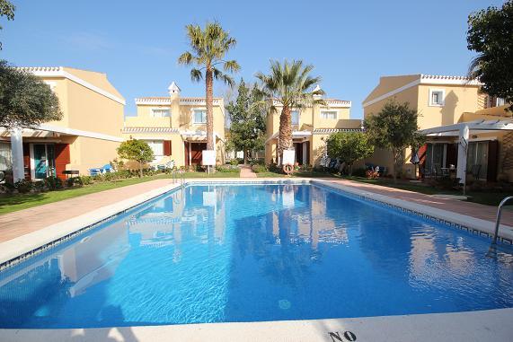 Image No.37-3 Bed Semi-Detached for sale