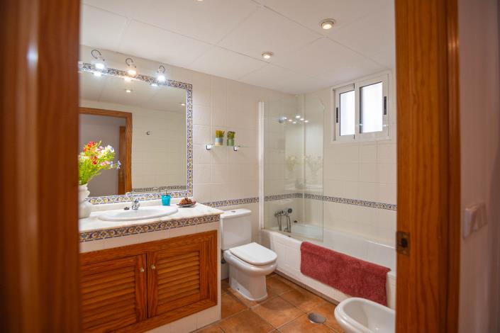 Image No.13-3 Bed Semi-Detached for sale