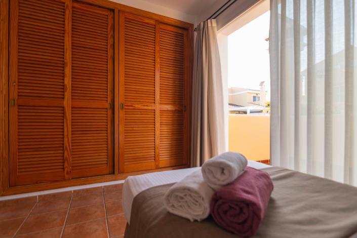 Image No.16-3 Bed Semi-Detached for sale