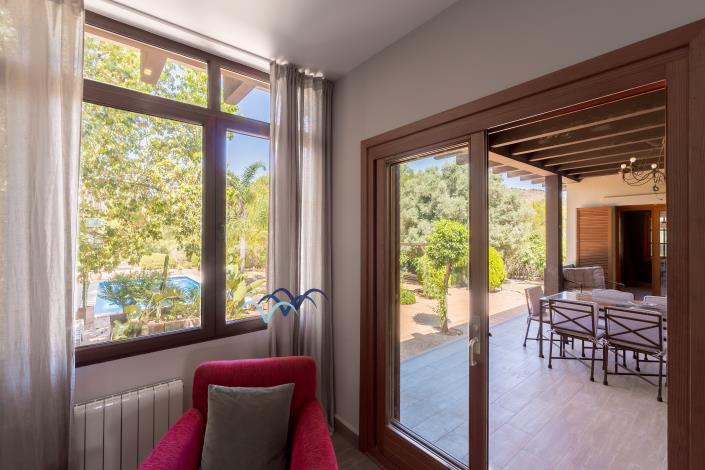 Image No.27-5 Bed Villa / Detached for sale