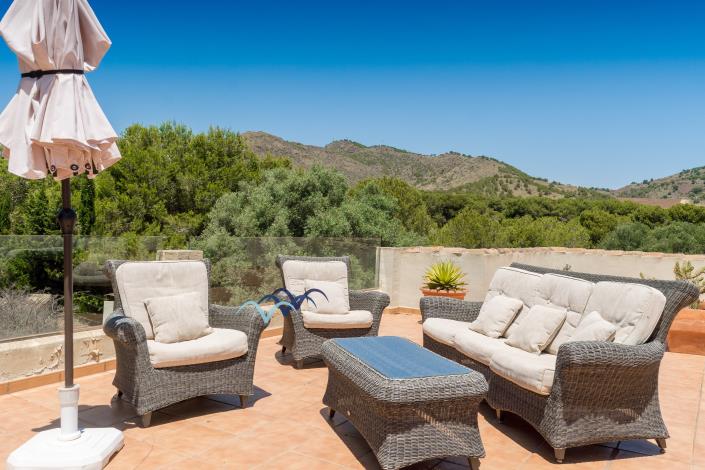 Image No.48-5 Bed Villa / Detached for sale